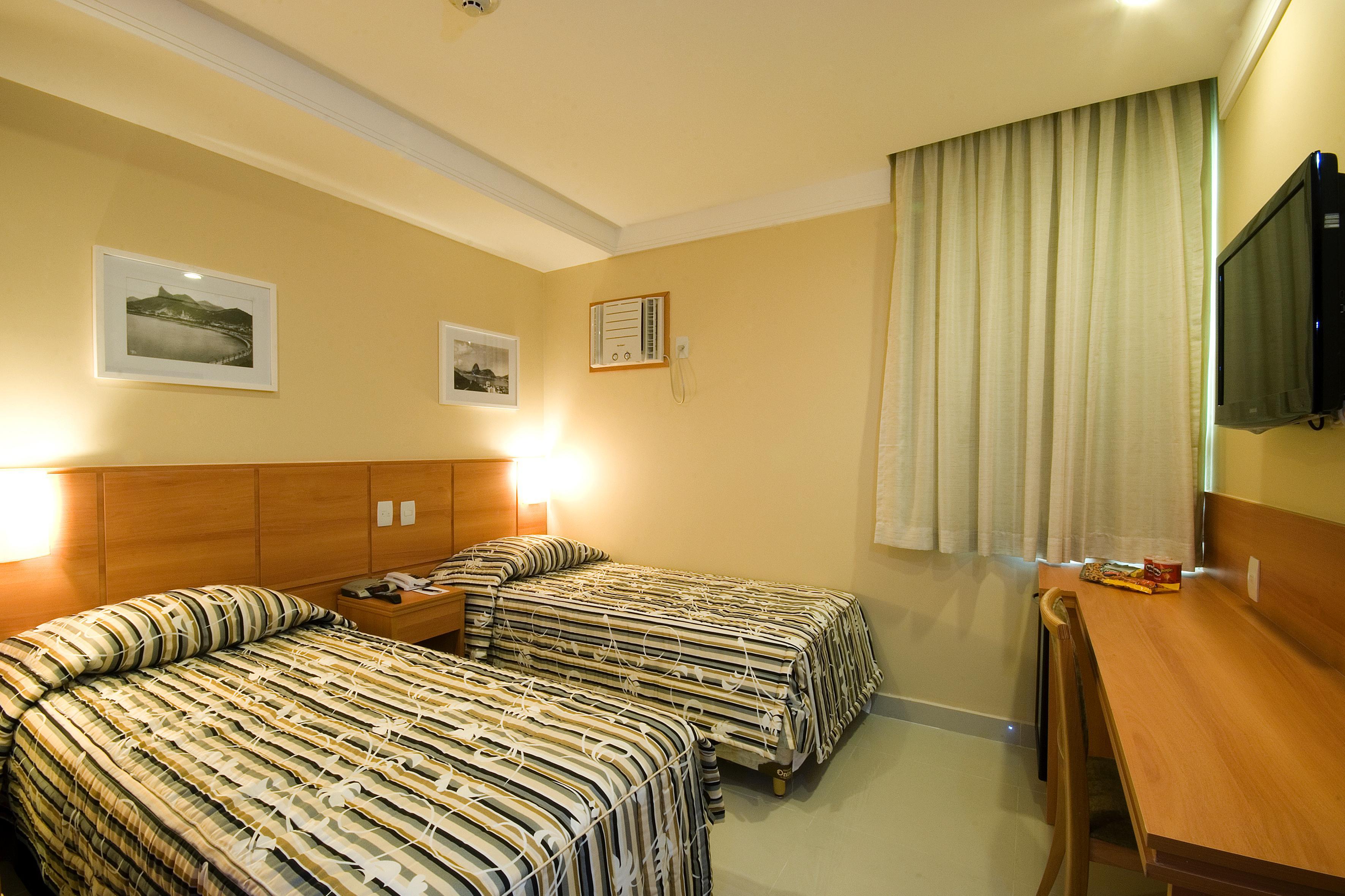 Hotel Atlantico Business Centro Ρίο ντε Τζανέιρο Εξωτερικό φωτογραφία A room at a hotel in Fortaleza, Brazil.