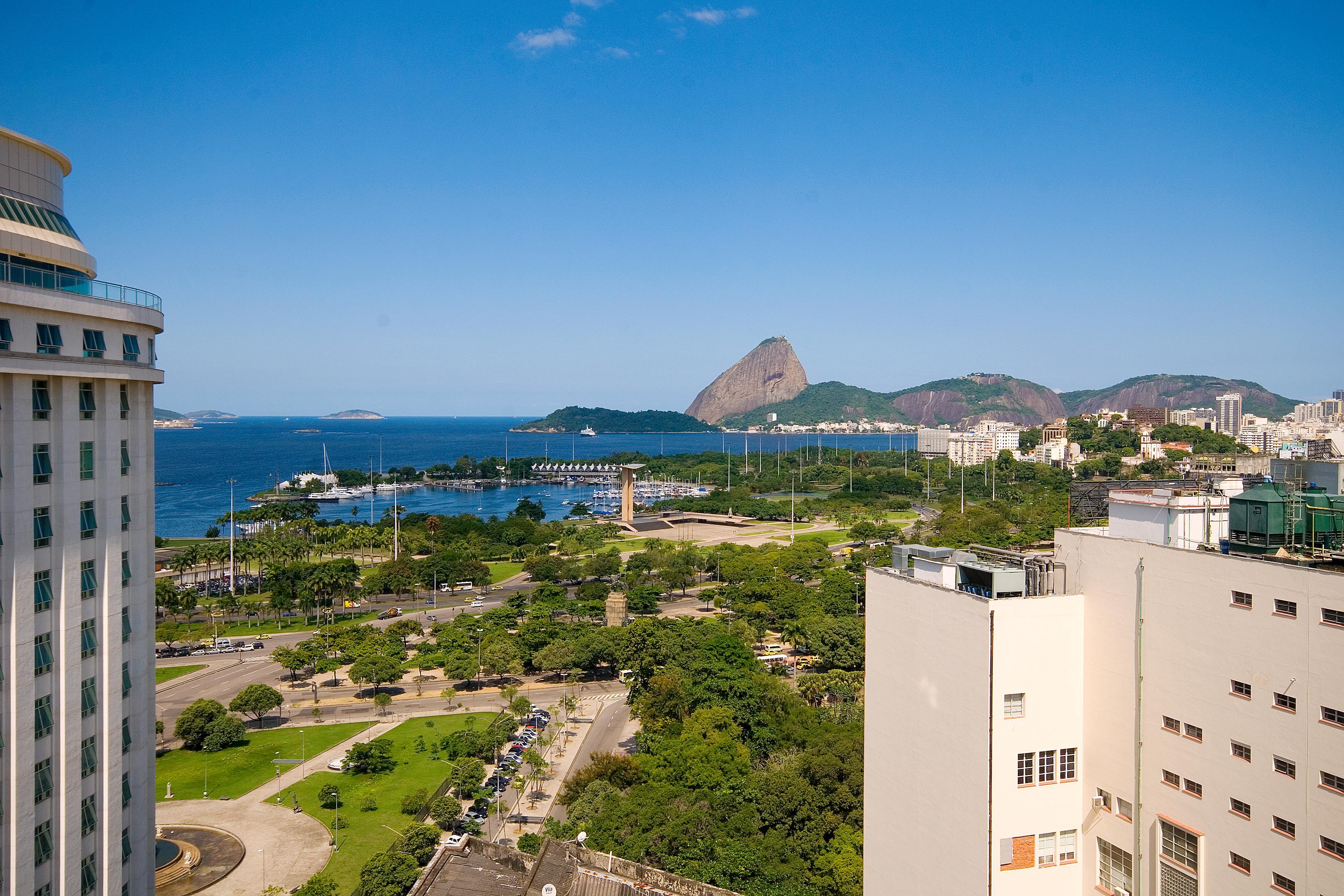 Hotel Atlantico Business Centro Ρίο ντε Τζανέιρο Εξωτερικό φωτογραφία The view of the Sugarloaf Mountain from the Copacabana Palace