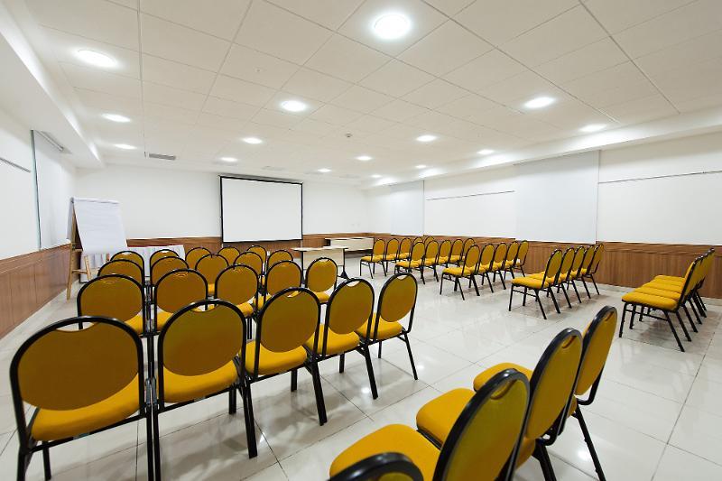 Hotel Atlantico Business Centro Ρίο ντε Τζανέιρο Εξωτερικό φωτογραφία The conference hall of the library